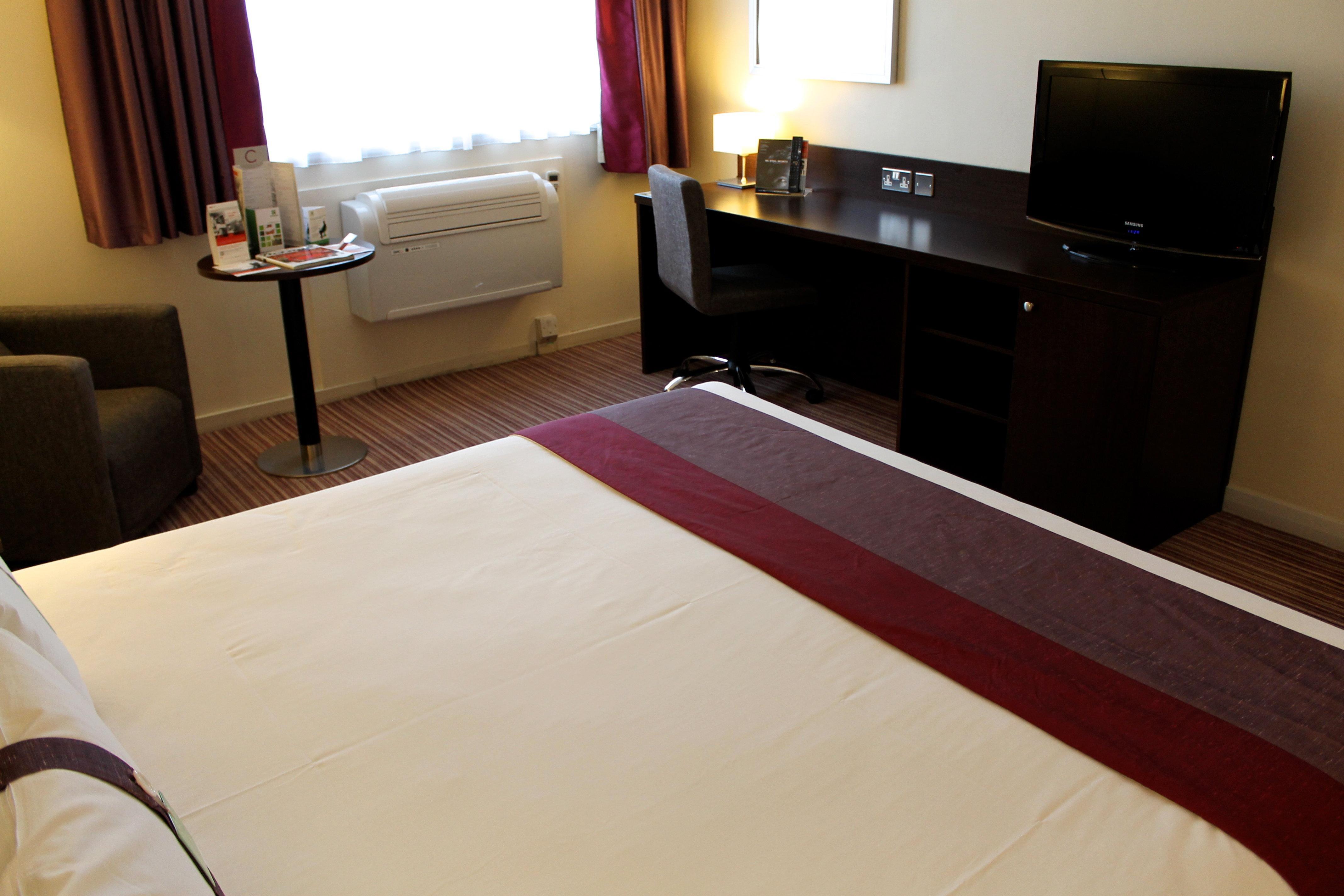 Holiday Inn Slough Windsor, An Ihg Hotel Bagian luar foto